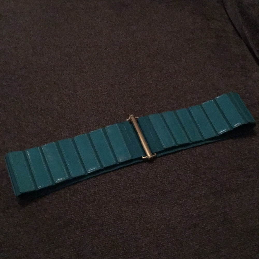 Teal belt